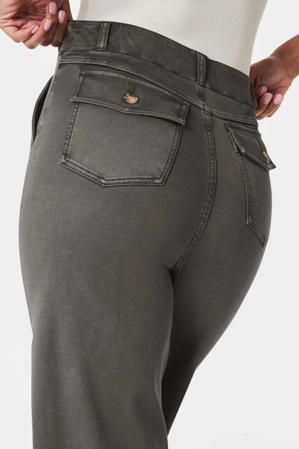 High Waist Jeans with Pockets