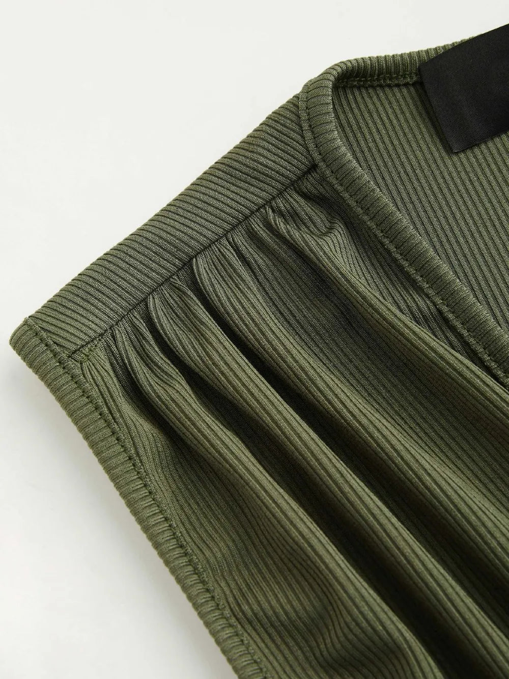 Women's knitted jumpsuit with solid color pleats and decorative grooves sleeveless jumpsuit