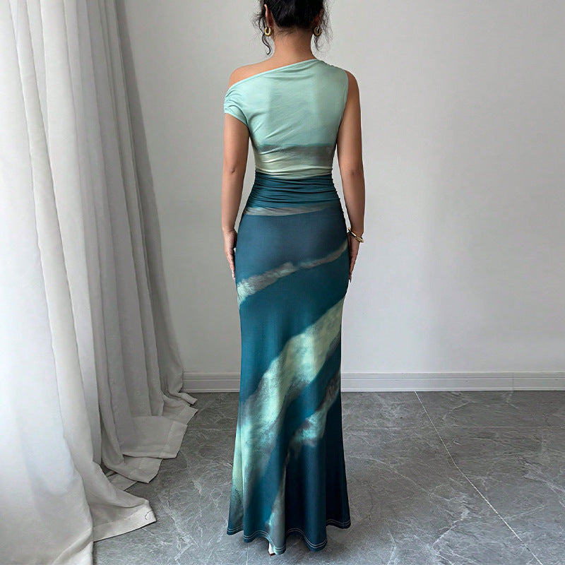 Color blocking slim fit dress with slanted shoulders long skirt