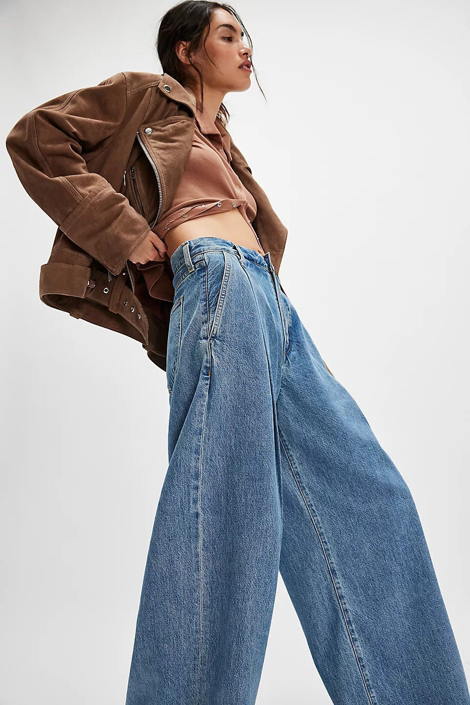 Wide Leg Jeans with Pockets