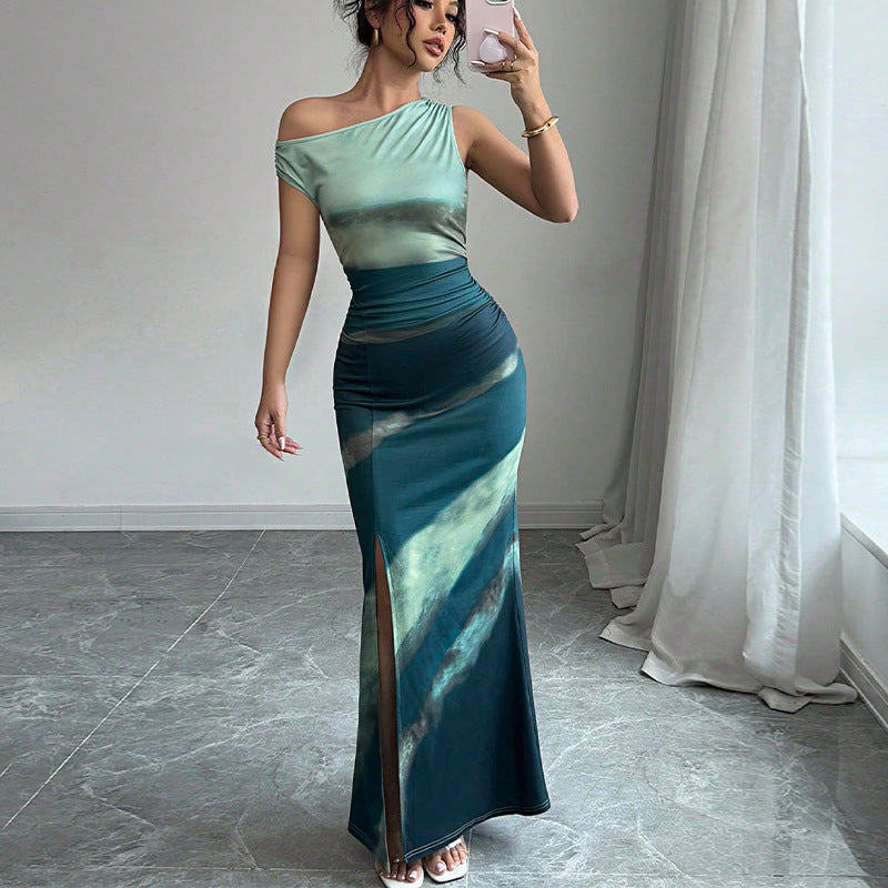 Color blocking slim fit dress with slanted shoulders long skirt